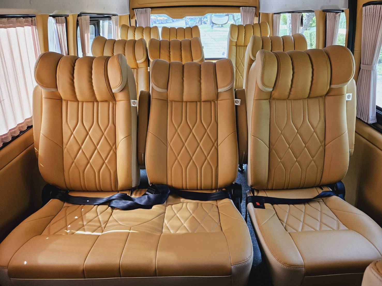 VAN RENTAL WITH DRIVER IN BANGKOK