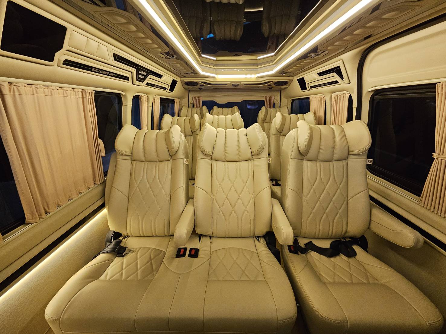 เช่ารถตู้พร้อมคนขับ กรุงเทพ บริการ VIP ราคาสุดประหยัด