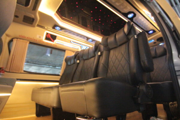 เช่า รถ ตู้ พร้อม คน ขับ ราคา